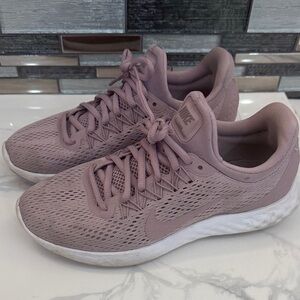 Nike Women's Mauve Athletic Shoes